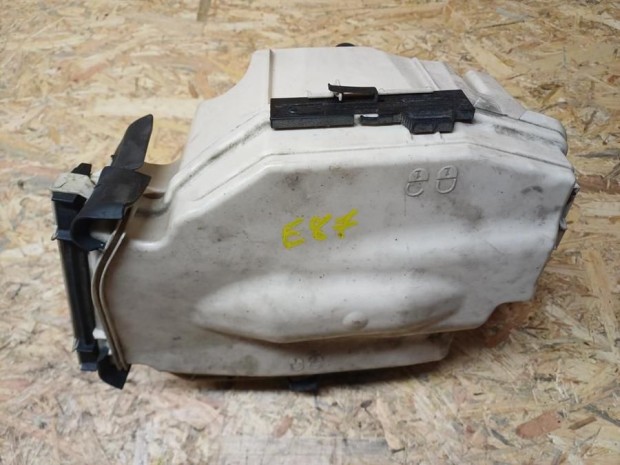 BMW 1 E81 E82  E87 (2005-2011) Biztostk Tbla Tart