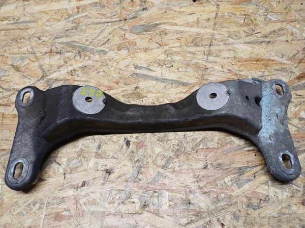 BMW 1 E81 E82  E87 (2005-2011) Vlttart Bak