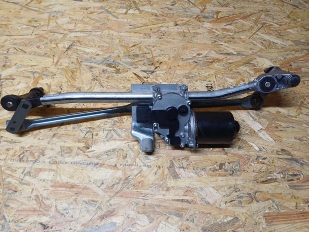 BMW 1 E81 E82  E87 (2005-2011)  Els Ablaktrl Szerkezet Motorral