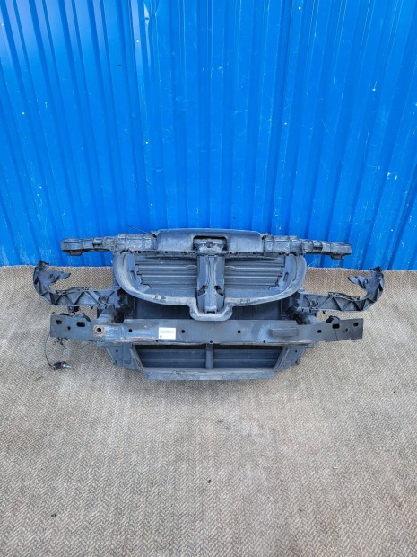 BMW 1 E81, E87 gyári 51647120823 bal, 51647120824 jobb fényszóró tartó