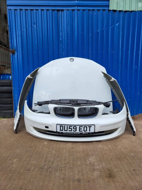 BMW 1 E81, E87 gyári sárvédő alpesi fehér