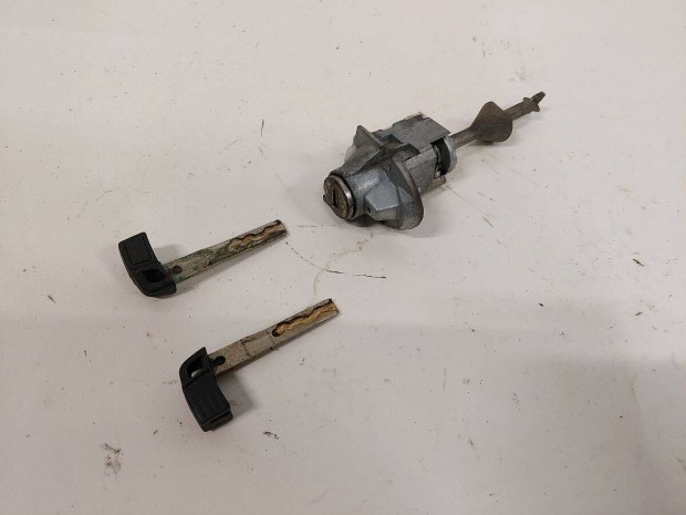 BMW 1 E81 e82 e87 bal első ajtó zár betét zárbetét
