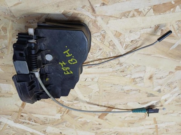 BMW 1 E87 (2005-2011) Bal H�ts� Ajt� K�zpontiz�r