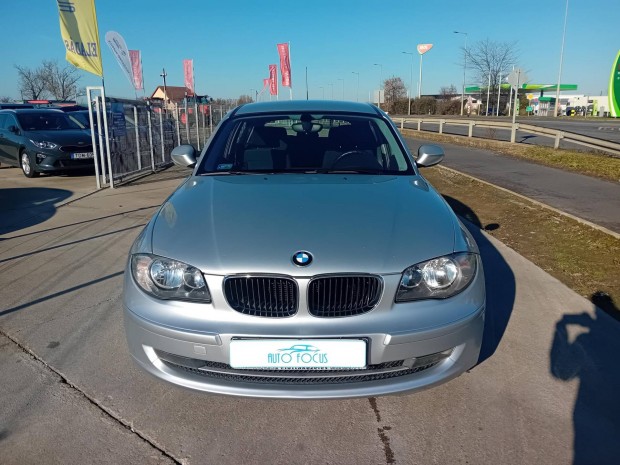 BMW 1-Es Sorozat 116d Vezrls Cserlve 271EKM-Nl