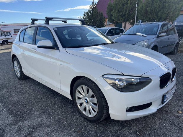 BMW 1-Es Sorozat 116d nagy Navi.srlsmentes.2...