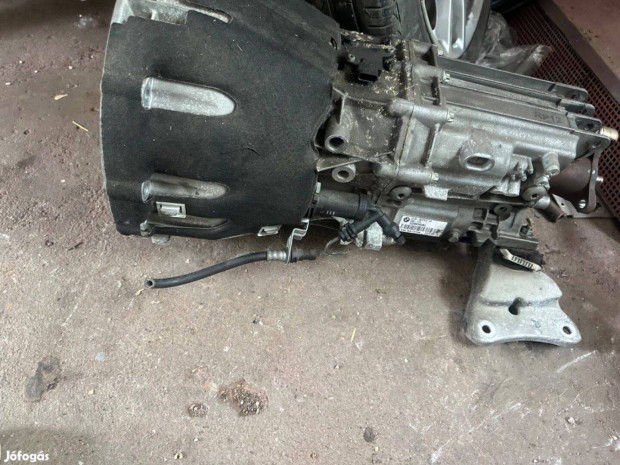 BMW 1 F20 F21 2.0 16V 150Le 23.00-8637972-02 GS6-17IG manuális váltó