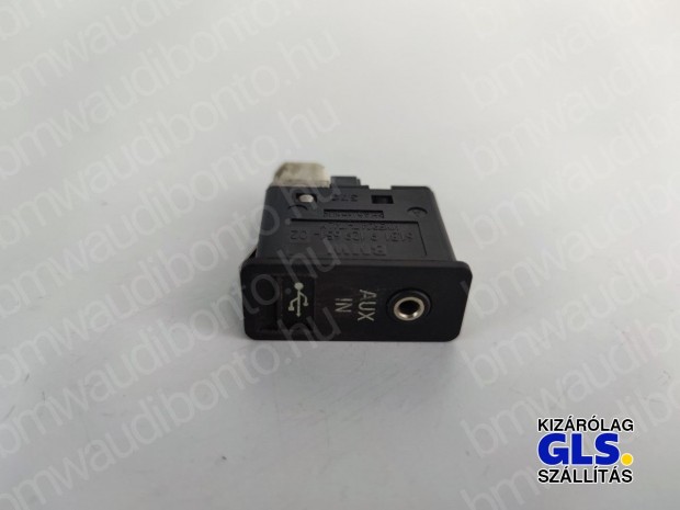 BMW 1 (E81) USB aljzat csatlakozó (9129651, 61319129651, 84109237653)