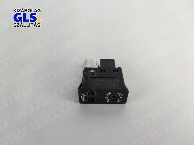 BMW 1 (E81) USB aljzat csatlakozó (9237654, 84109237654, 61319189174)