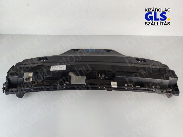 BMW 1 (F40) Lbbal nyithat csomagtrajt rzkel (liftgate)