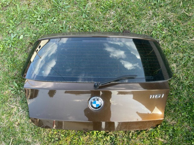 BMW 1-es E81, E87 csomagtérajtó Marrakesh barna színben eladó
