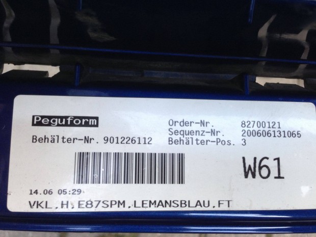 BMW 1-es E81 / E87 /M - Technik h�ts� l�kh�r�t� burkolat