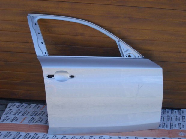 BMW 1-es E87 Jobb első ajtó 2004-től