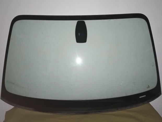 BMW 1-es E87 bontott sz�lv�d�