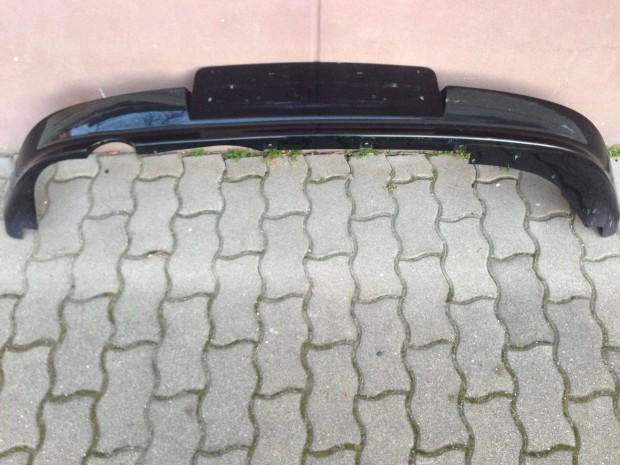 BMW 1-es E87 h�ts� l�kh�r�t� burkolat als� r�sz fekete sz�nben