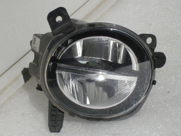 BMW 1-es F20 F21 LCI 3-as F30 F31 LCI Jobb első Led Ködlámpa 631773155