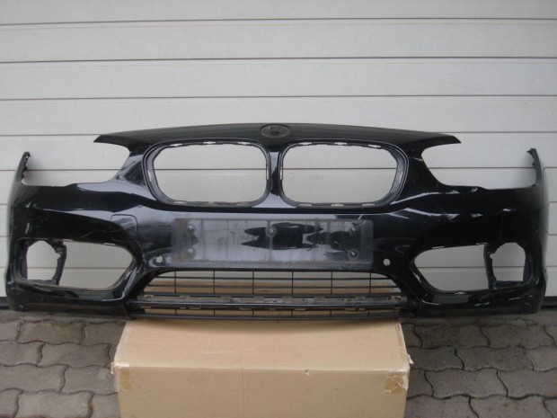 BMW 1-es F20 F21 LCI radaros első lökhárító 7371736 2015-től