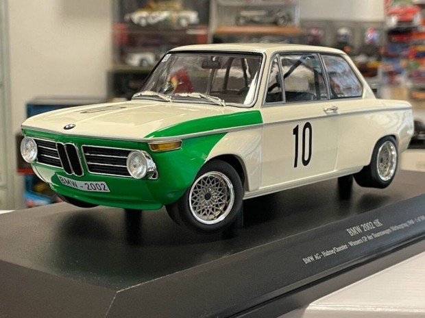 BMW 2002 tiK Nr.10 Nrburgring 1968 1:18 1/18 Minichamps