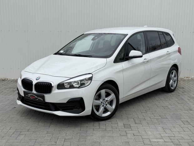 BMW 218d Sport (Automata) GRAN Tourer.Navi.Sávt...