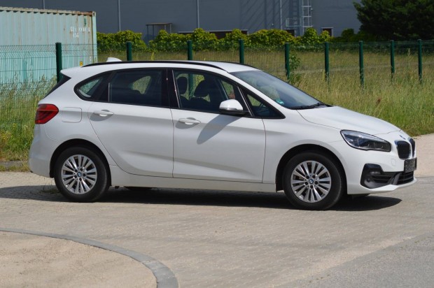 BMW 218d (Automata) Nagyon szép állapot/Végig B...