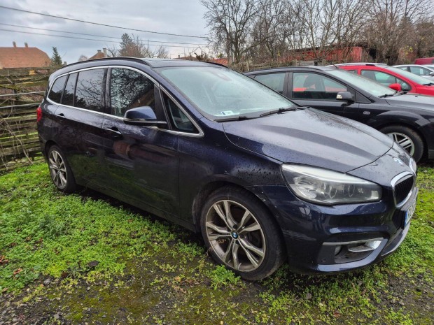 BMW 220d Xdrive Luxury (Automata) 7 szem�lyes