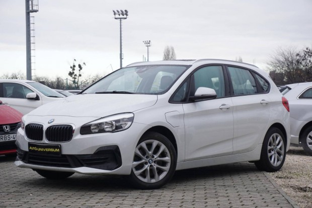BMW 225xe Advantage (Automata) 72130KM!Panorma...
