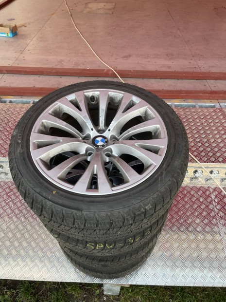 BMW 275/40r19 245/45r19 téligumi feln