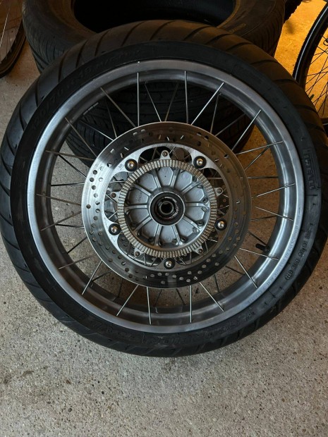 BMW 2.50x19 fztt kerk (fktrcsk Nlkl!)