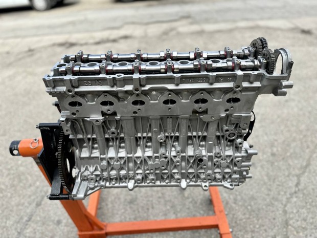 BMW 306D5 30SD motork�d� fel�j�tott motor 