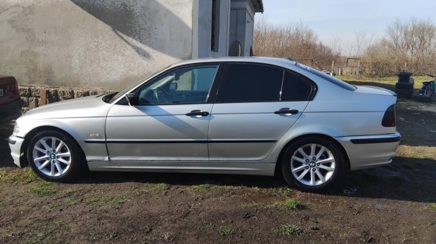 BMW 316I Egyben illetve bontva is eladó