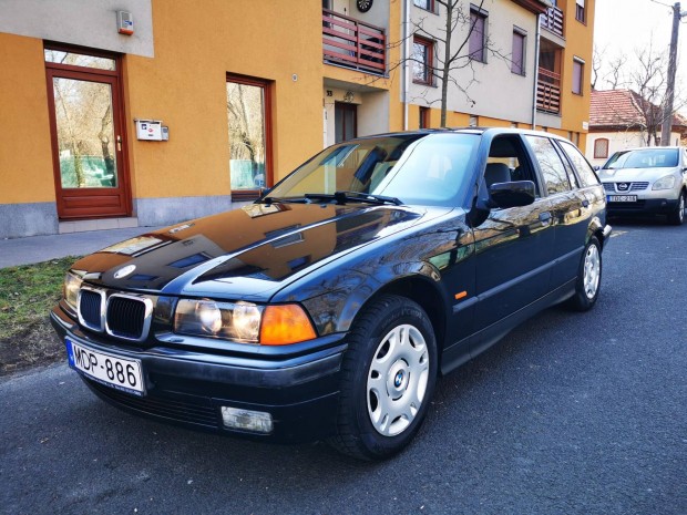 BMW 316i Touring Igazi klasszikus /E 36/ Trsm...