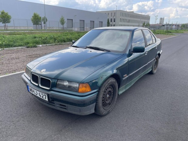BMW 316i.......