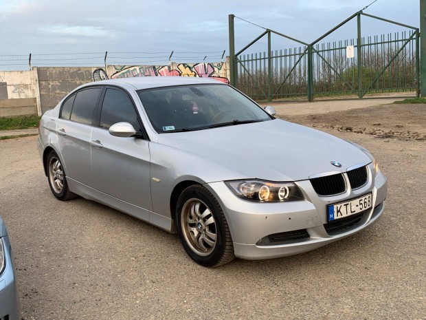 BMW 318D E90 Angel eyes, android navi