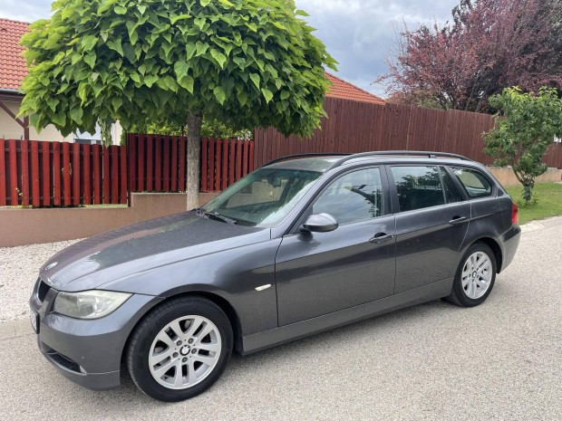 BMW 318d Touring