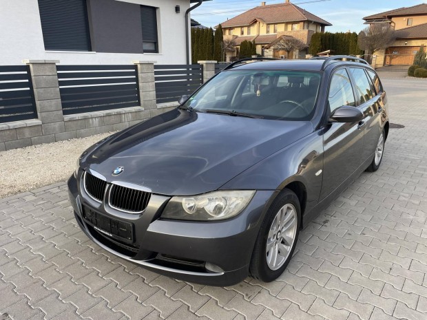 BMW 318d Touring