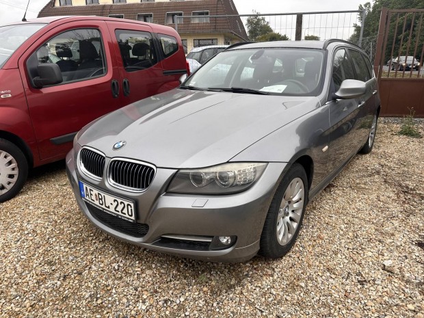 BMW 318d Touring Facelift.Xenon.Félbőr