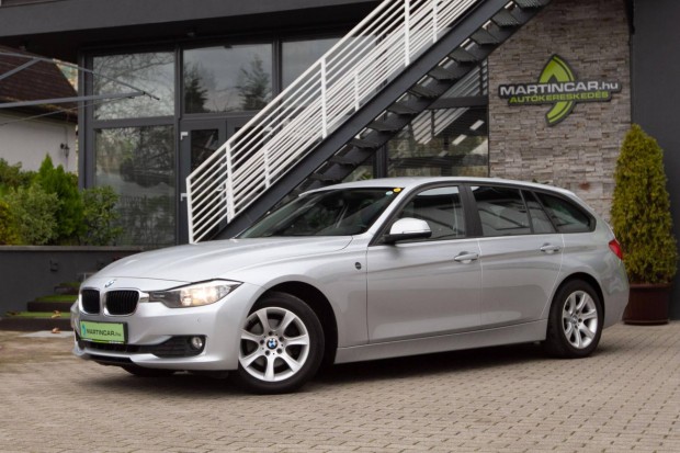 BMW 318d Touring Sportline Glacier Silver metal...