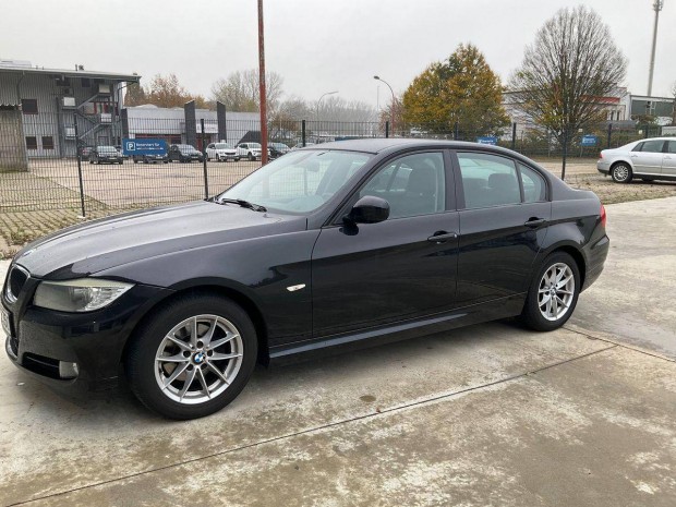 BMW 318i 3 v kiterjesztett garancival Ingyene...