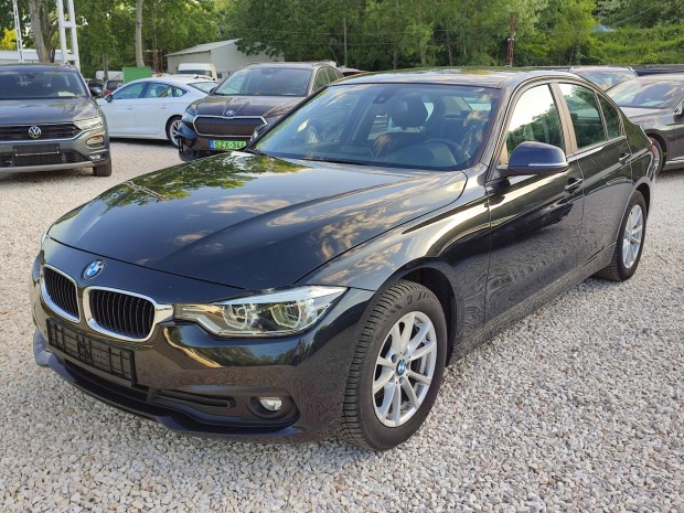 BMW 318i Advantage Parkradar-Alufelni-Navigci...