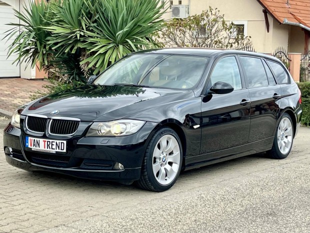 BMW 318i Touring (Automata) Automata. Xenon. sp...