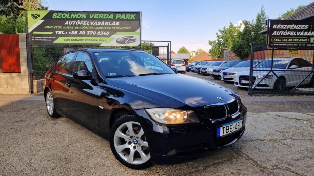 BMW 318i.......