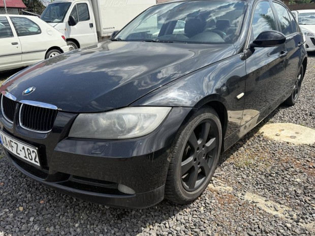 BMW 318i.......
