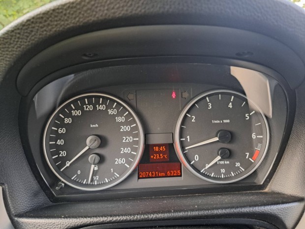 BMW 318i benzin elad