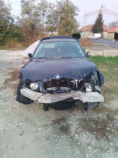 BMW 320D 2,0 Dízel 2001.év. Psz: 1647