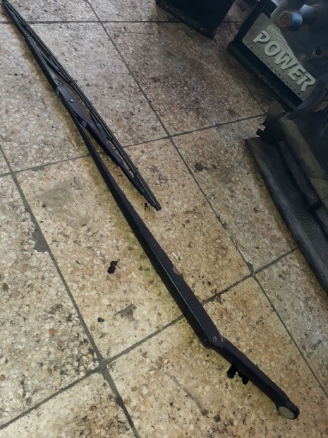 BMW 320D E46 Jobb Első Ablaktörlő Kar