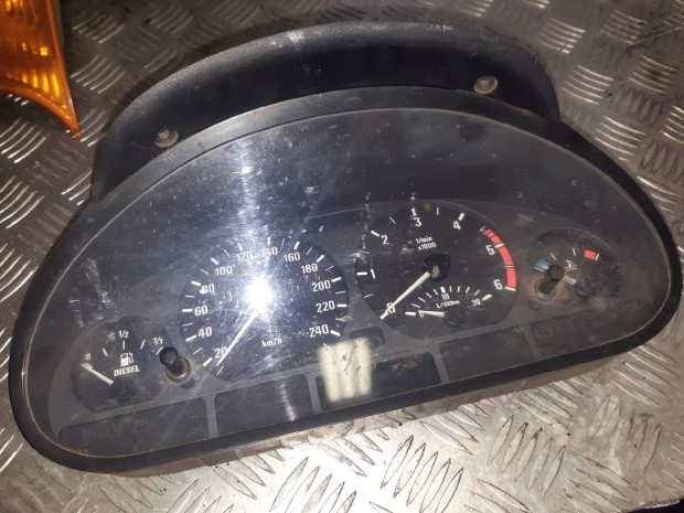 BMW 320D E46 Óraegység / Kilométeróra