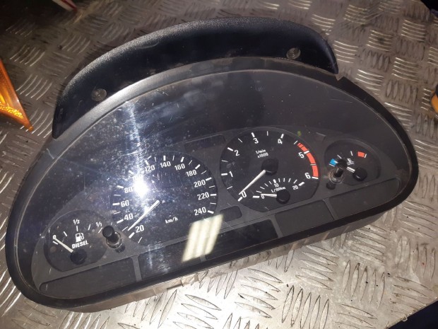 BMW 320D E46 Óraegység / Kilométeróra