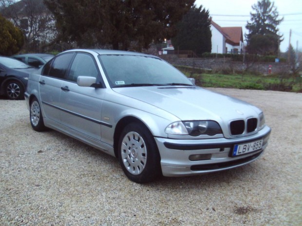 BMW 320d 1-�v m�szakival j� motorral.kl�m�val