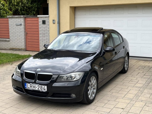 BMW 320d Automatavlt-Navigci-Alcantara brb...