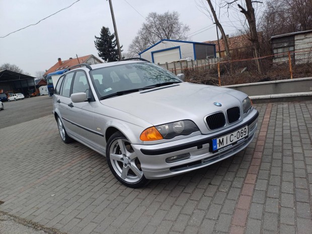 BMW 320d Touring Autbeszmits