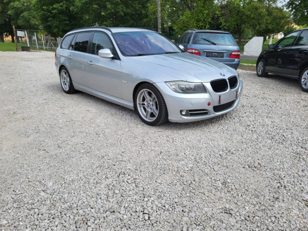 BMW 320d Touring (Automata) Garantált KM